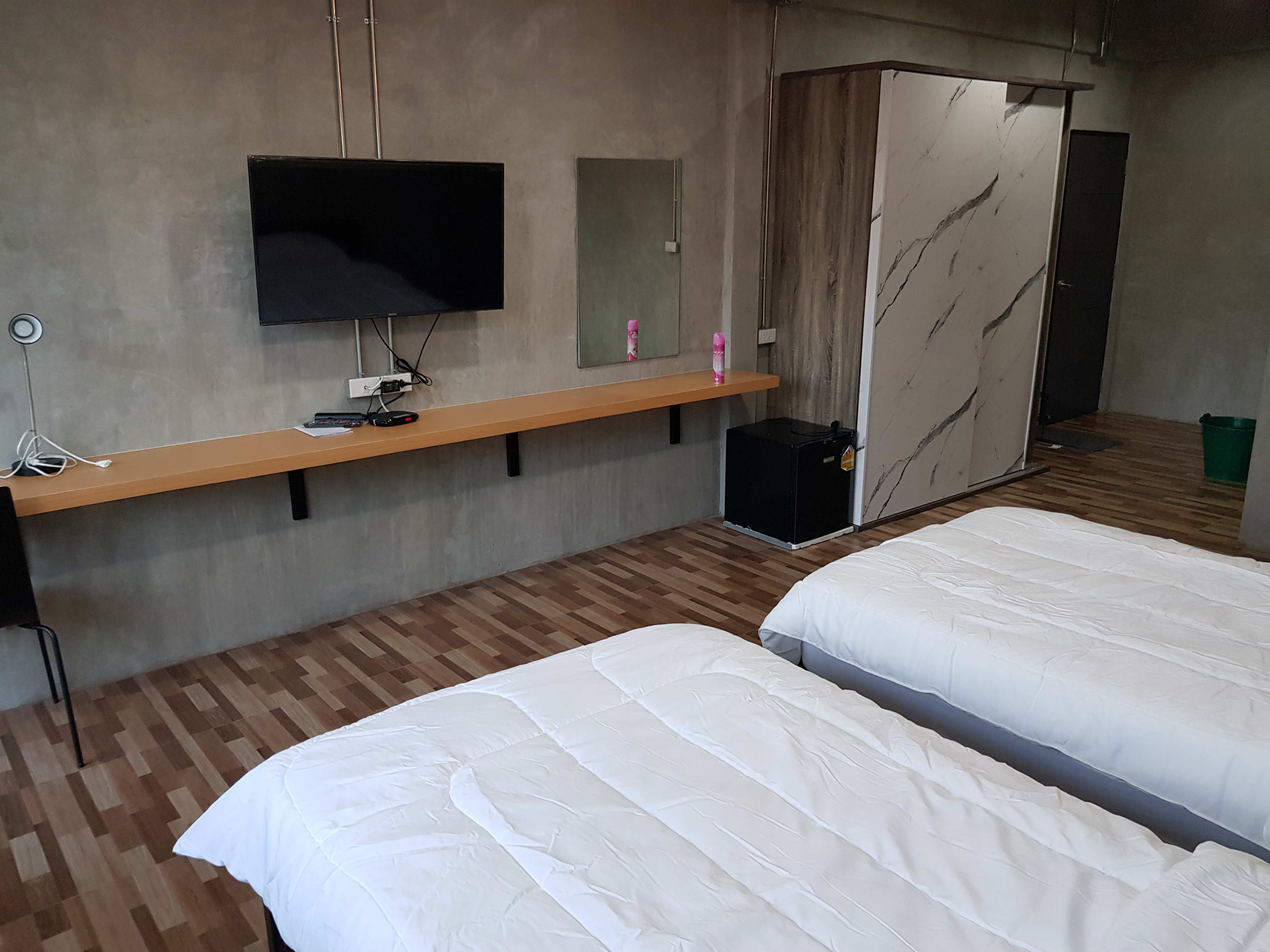 W Station By B&B Hostel