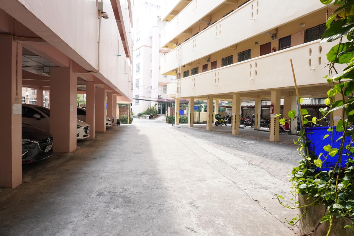 หิรัญลักษณ์ 1–4 หน้ามหาวิทยาลัยบูรพา รูปที่ 16