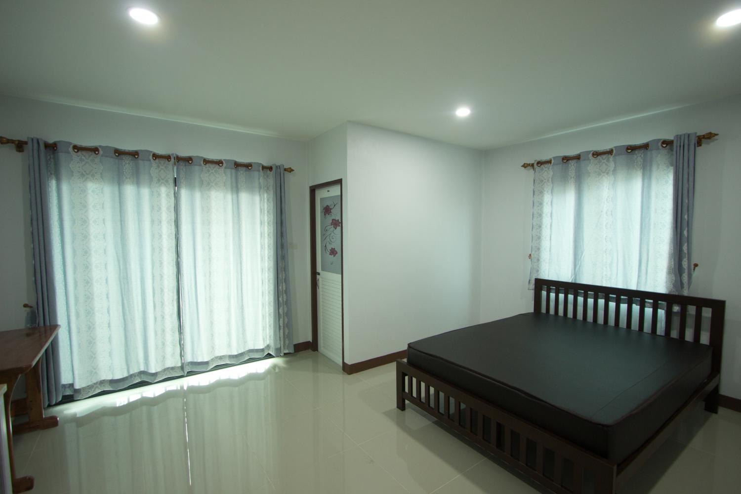 เคทีพี เพลส รูปที่ 11