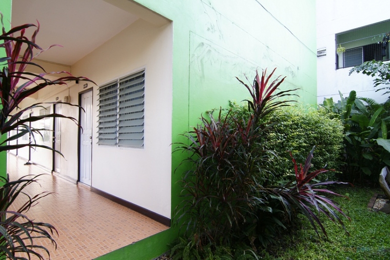 B.B. Modern Living