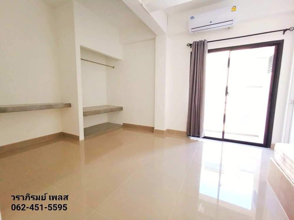 วราภิรมย์ เพลส รูปที่ 12