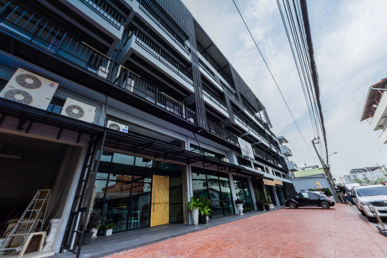 The 24th-RESIDENCE (LOFT STYLE)