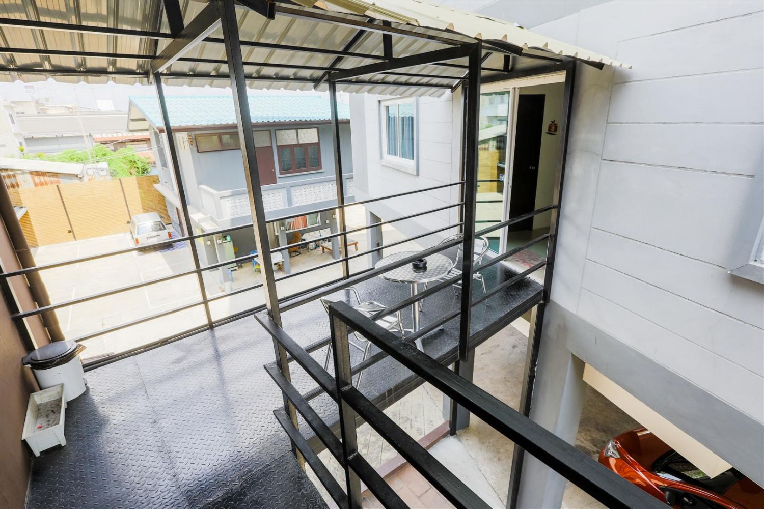 โรงแรม พอร์ทเทรท ปราณบุรี ( ห้องพัก รายวัน - รายเดือน )