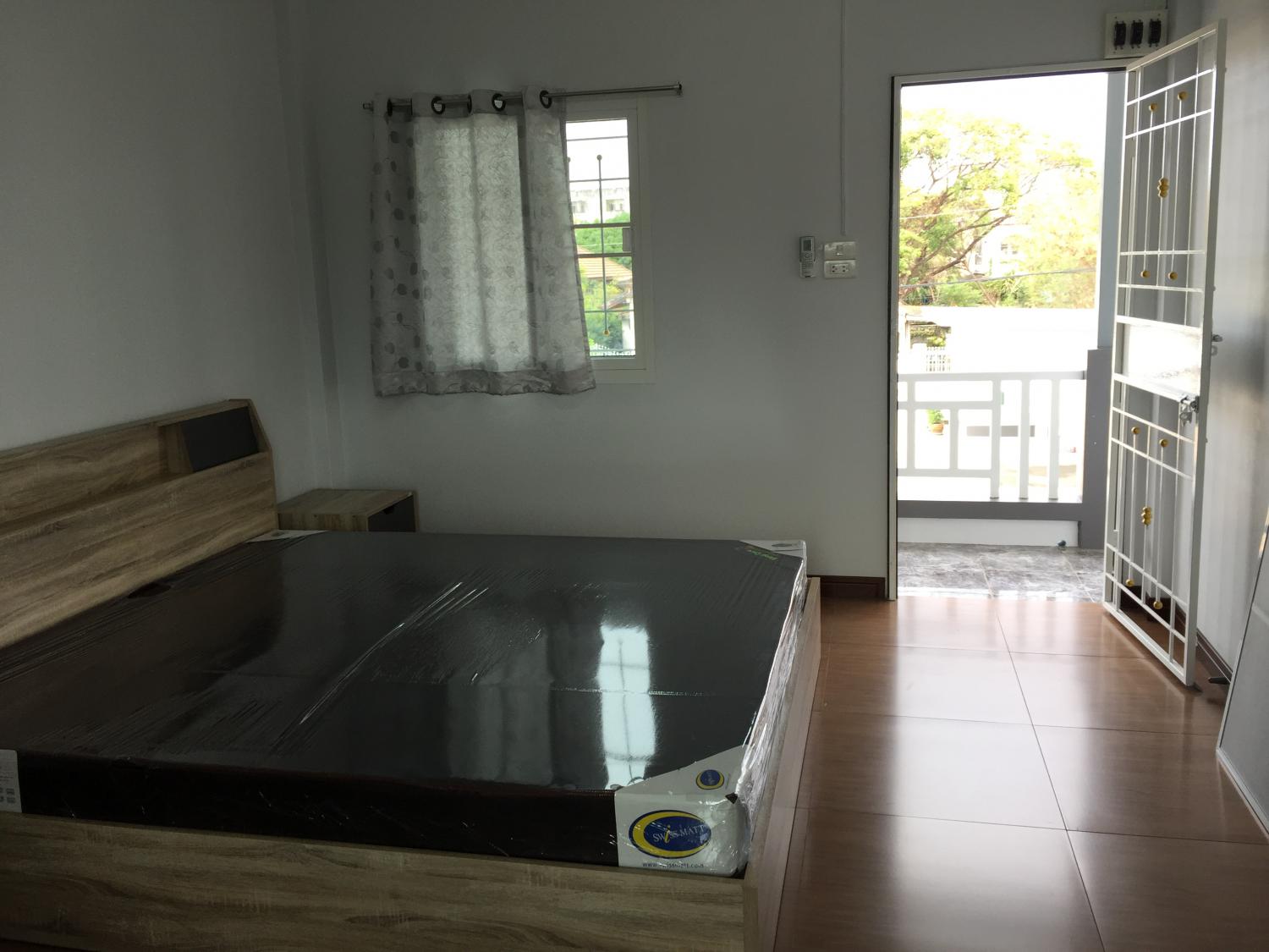 บ้านตาตา-หอพัก