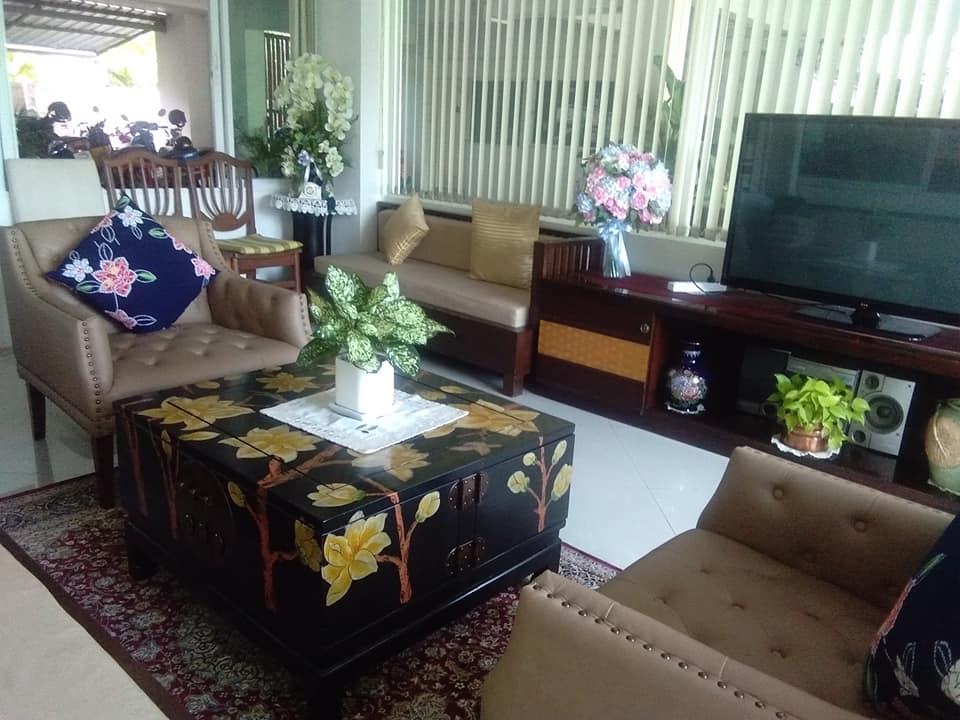 คริสตัล เพลส