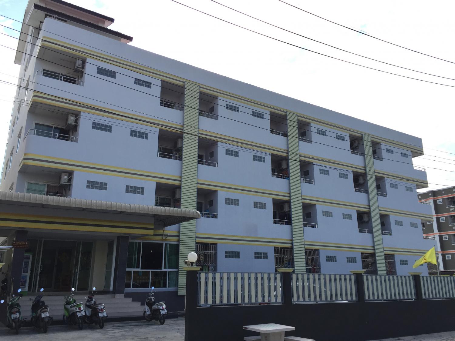 7 house Apartment