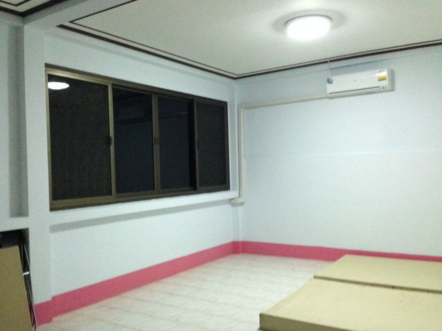 ห้องพักหญิง A&B สะอาดปลอดภัย ใกล้จุฬา MRT หัวลำโพง สามย่าน บรรทัดทอง แอร์ทุกห้อง